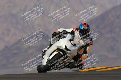 media/Oct-03-2022-Moto Forza (Mon) [[5f077a3730]]/Intermediate Group/Session 4 (Turn 9)/